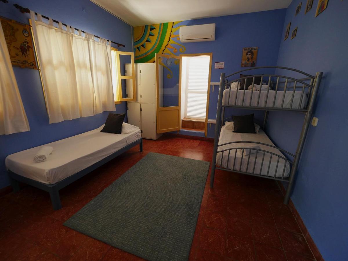 איביזה העיר Hostal Giramundo מראה חיצוני תמונה
