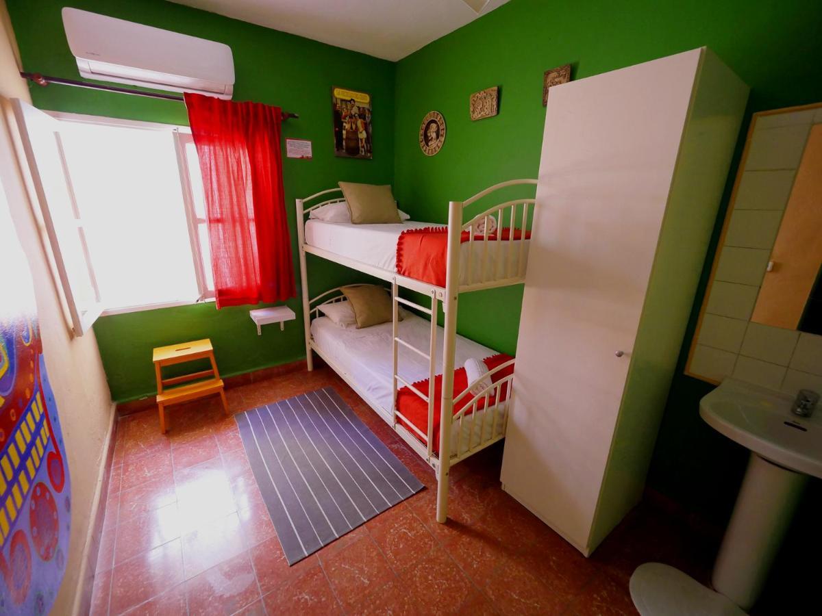 איביזה העיר Hostal Giramundo מראה חיצוני תמונה